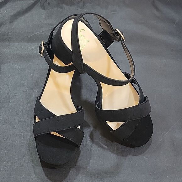 BRAND NEW DELICIO BLOCK HEEL CRISS-CROSS ADJUSTABLE BUCKLE ALMOND TOE SANDAL … - Picture 13 of 15